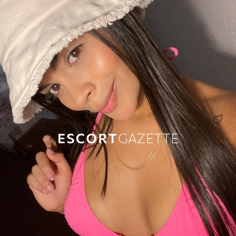 Instamodel sexy busty cheap escort Valencia