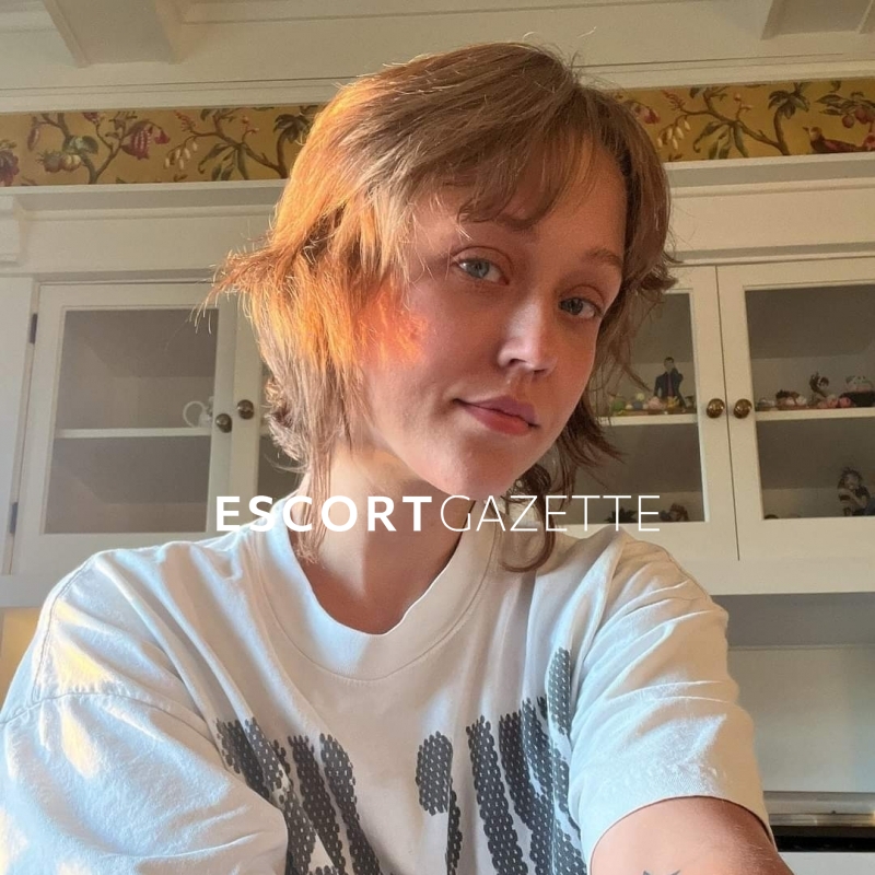 Lesbian Sex Games service seductive call-girl reviews Hong Kong