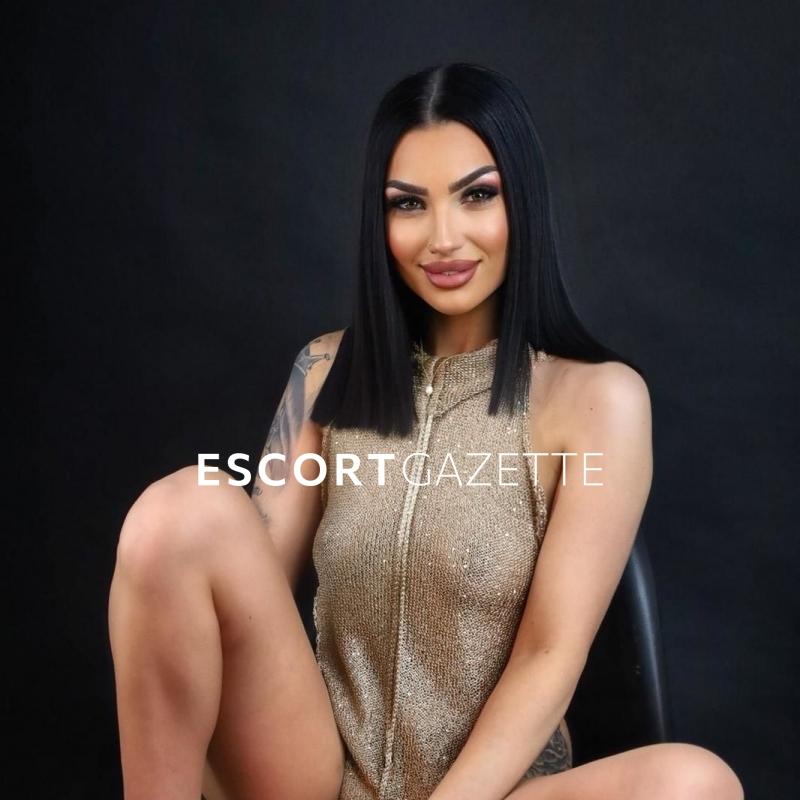 GFE model cheap escort London