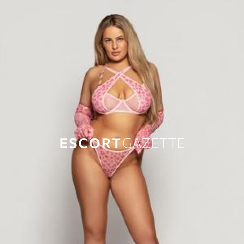 Instamodel sexy busty VIP lady escort London